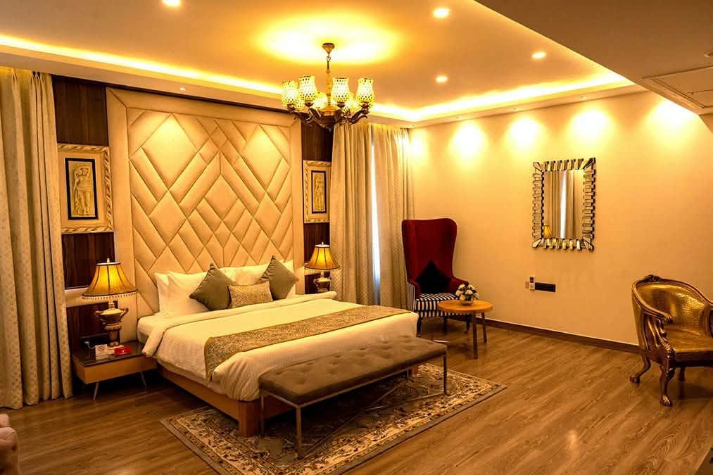 Luxury Suite at Madhav Seva Niwas Ujjain
